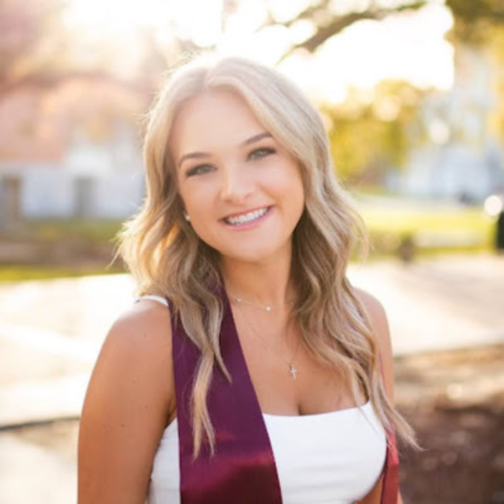 Meet your Posher, Lauren